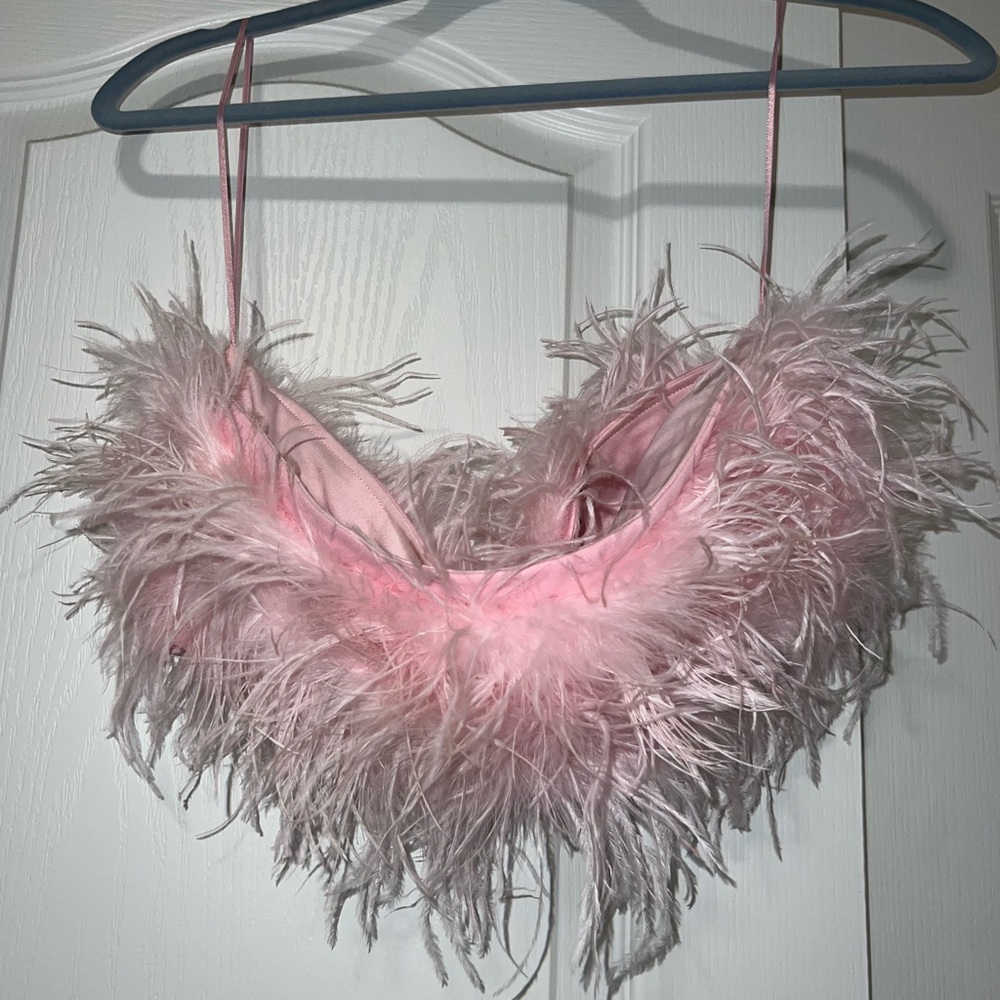 Size XL Fashion Nova feather top